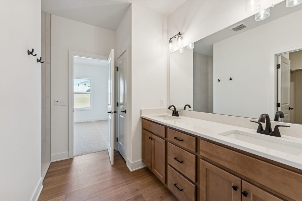 23-web-or-mls-8063 - 8608 Reed St_023