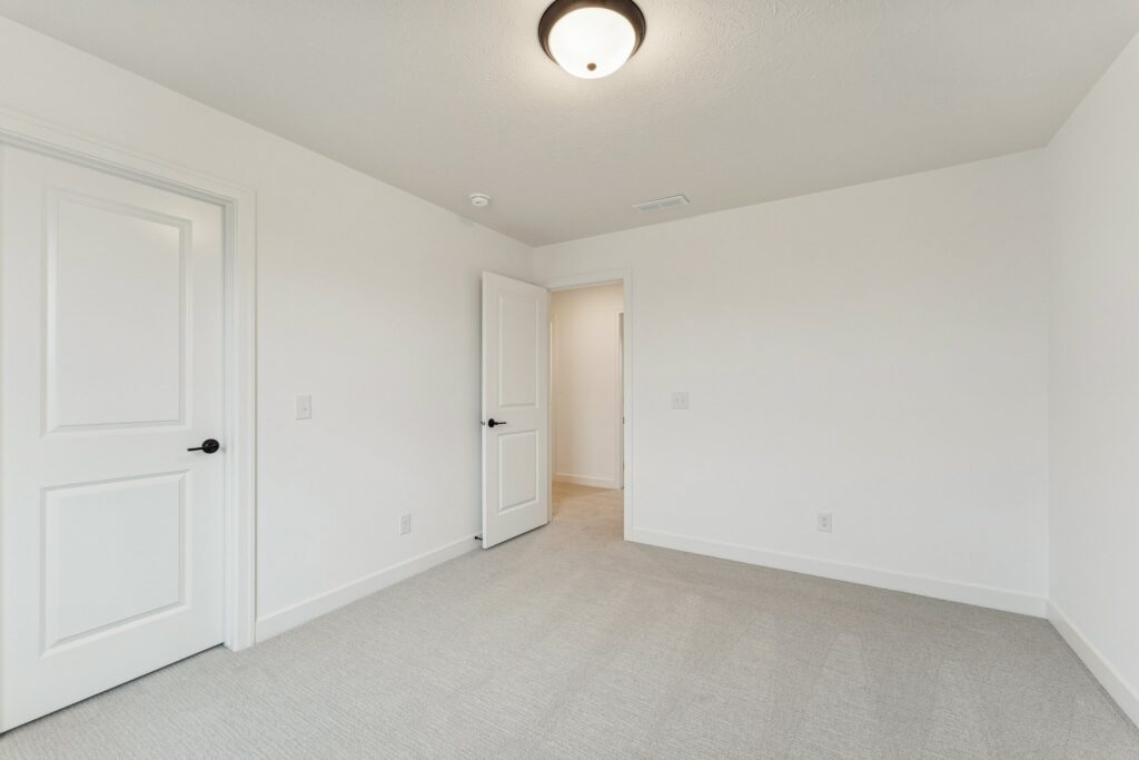 23-web-or-mls-8064 - 8606 Legacy St_023