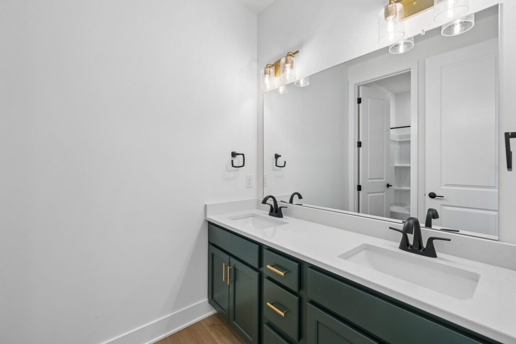 23-web-or-mls-8216 - 12509 S 89th St_023