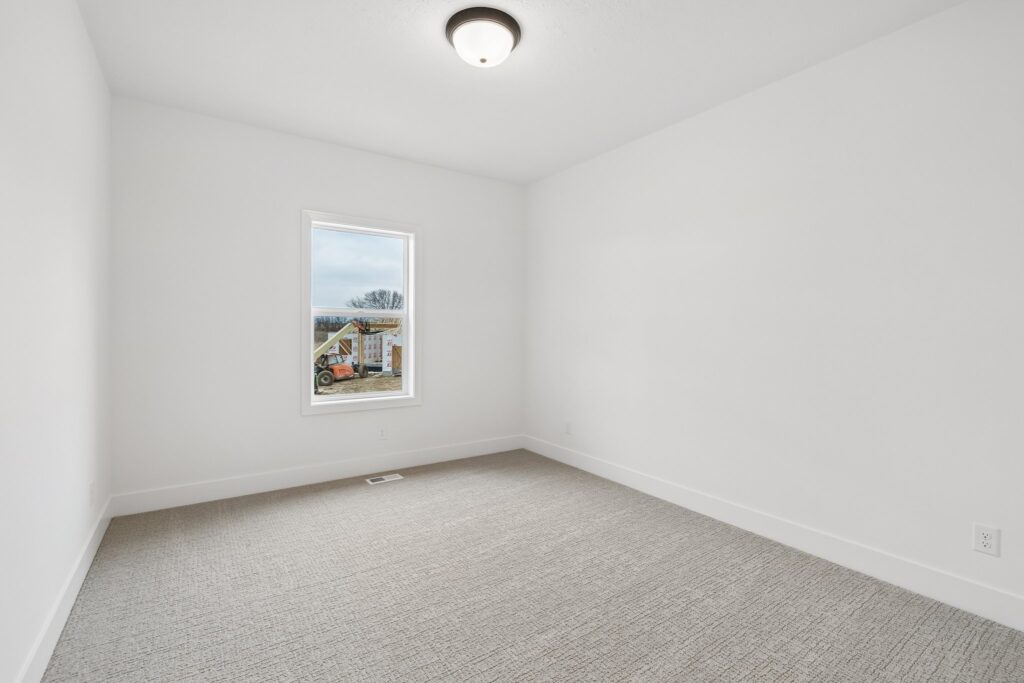 25-web-or-mls-8216 - 12509 S 89th St_025