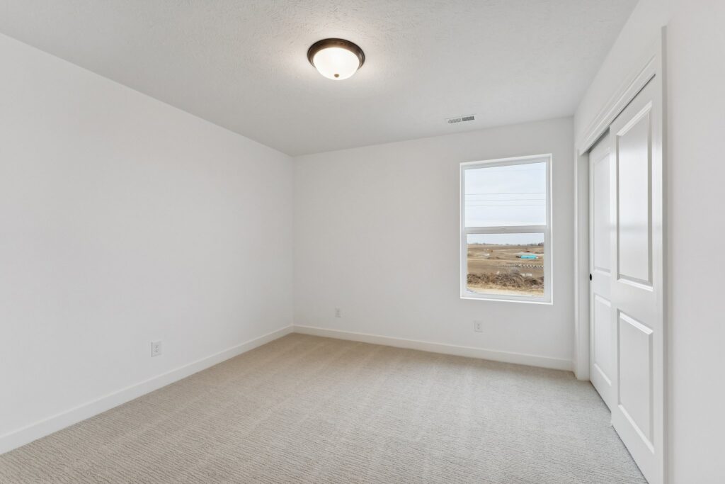 26-web-or-mls-8064 - 8606 Legacy St_026