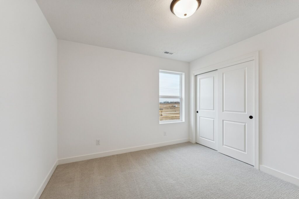 28-web-or-mls-8064 - 8606 Legacy St_028