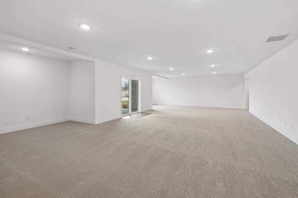 28-web-or-mls-8216 - 12509 S 89th St_028