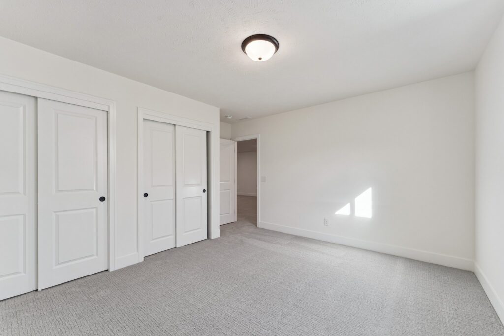 29-web-or-mls-8063 - 8608 Reed St_029