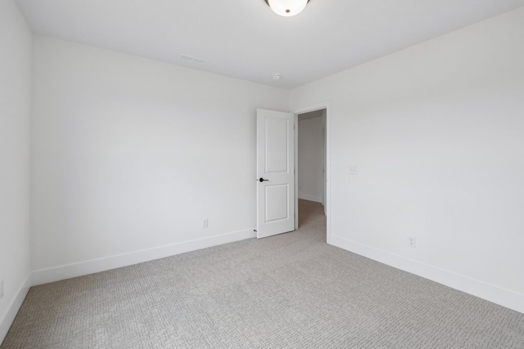 30-web-or-mls-8216 - 12509 S 89th St_030