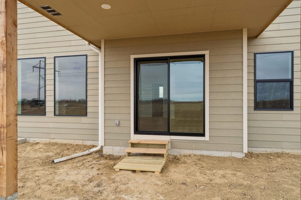 34-web-or-mls-8064 - 8606 Legacy St_034