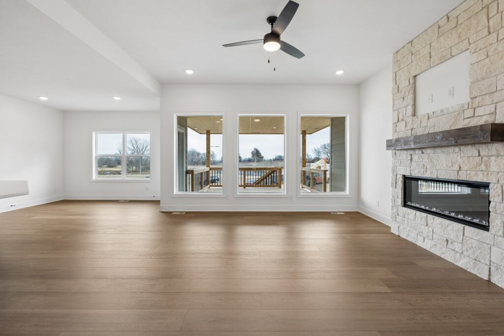 4-web-or-mls-8216 - 12509 S 89th St_004