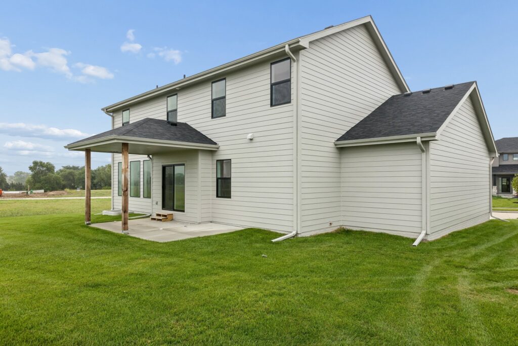 4-web-or-mls-9689 - 8606 Legacy St_004