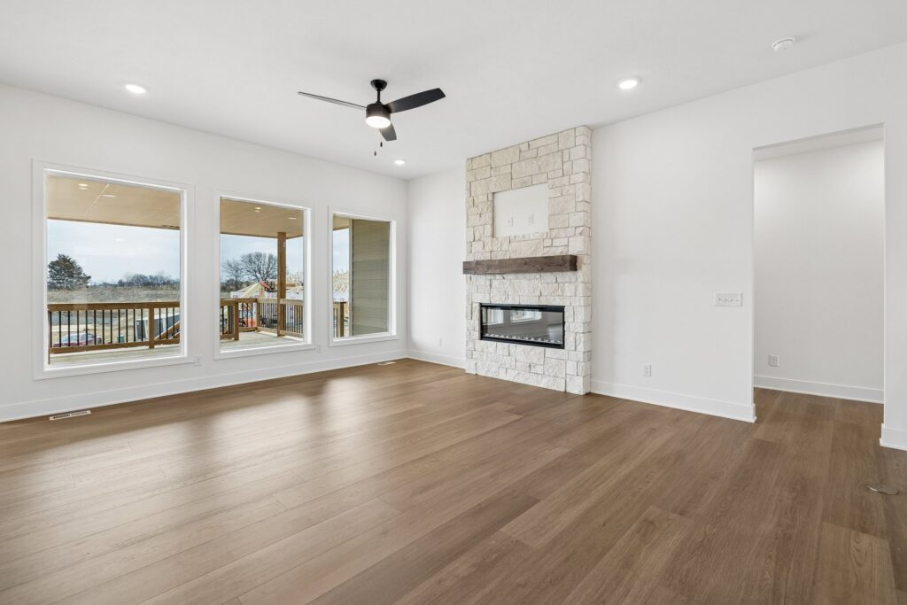 5-web-or-mls-8216 - 12509 S 89th St_005