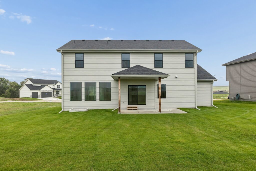 5-web-or-mls-9689 - 8606 Legacy St_005
