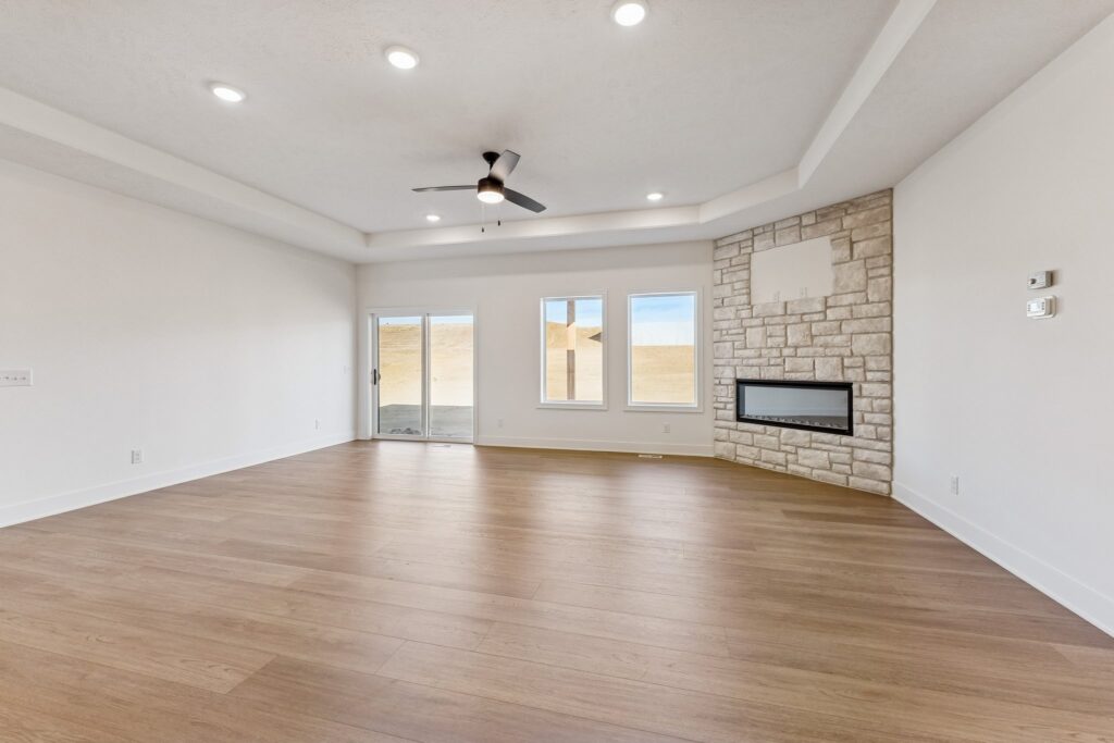 7-web-or-mls-8063 - 8608 Reed St_007