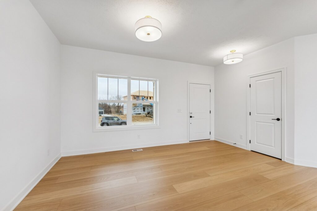 8-web-or-mls-8064 - 8606 Legacy St_008