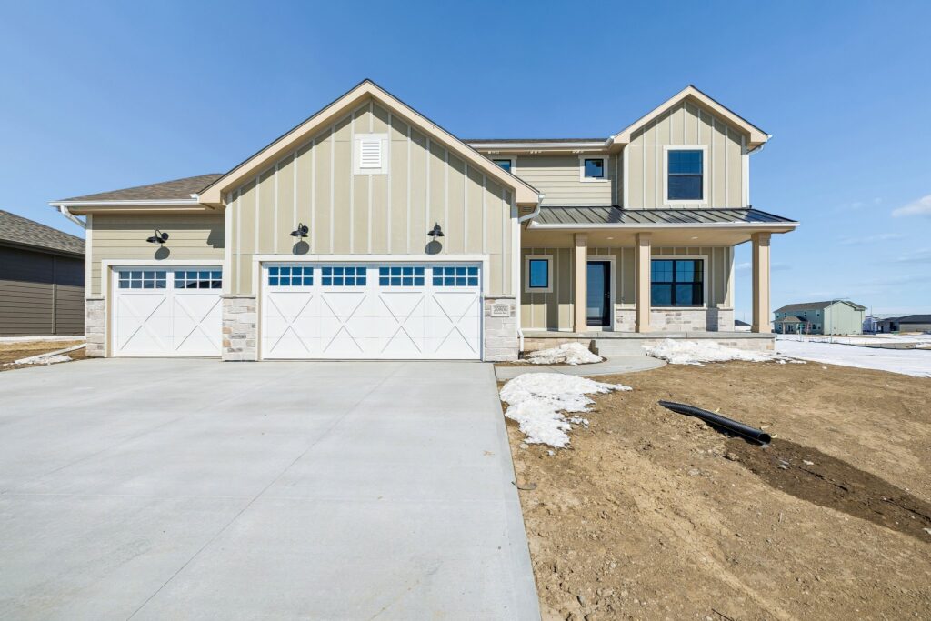 1-web-or-mls-8134 - 20808 Kansas Ave_002