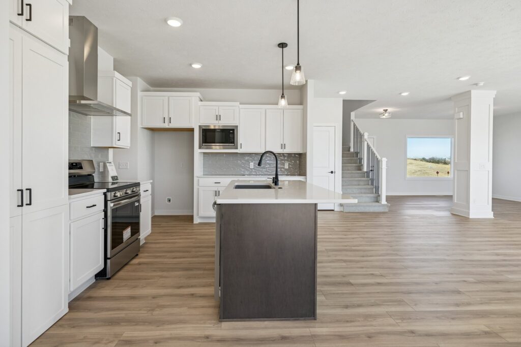 11-web-or-mls-7926 - 18055 Sycamore Dr_011