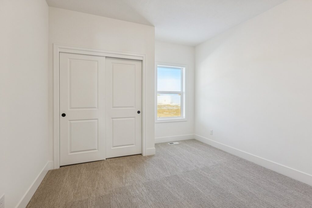 12-web-or-mls-7960 - 21428 Z St_012