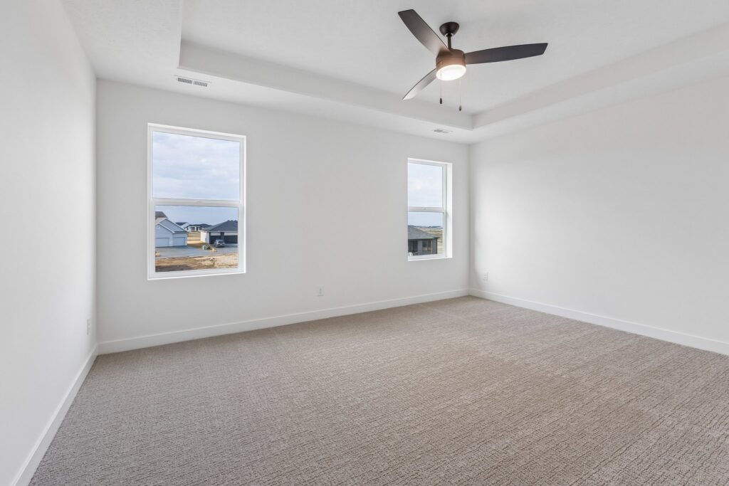 14-web-or-mls-8221 - 20819 Nebraska Ave_014