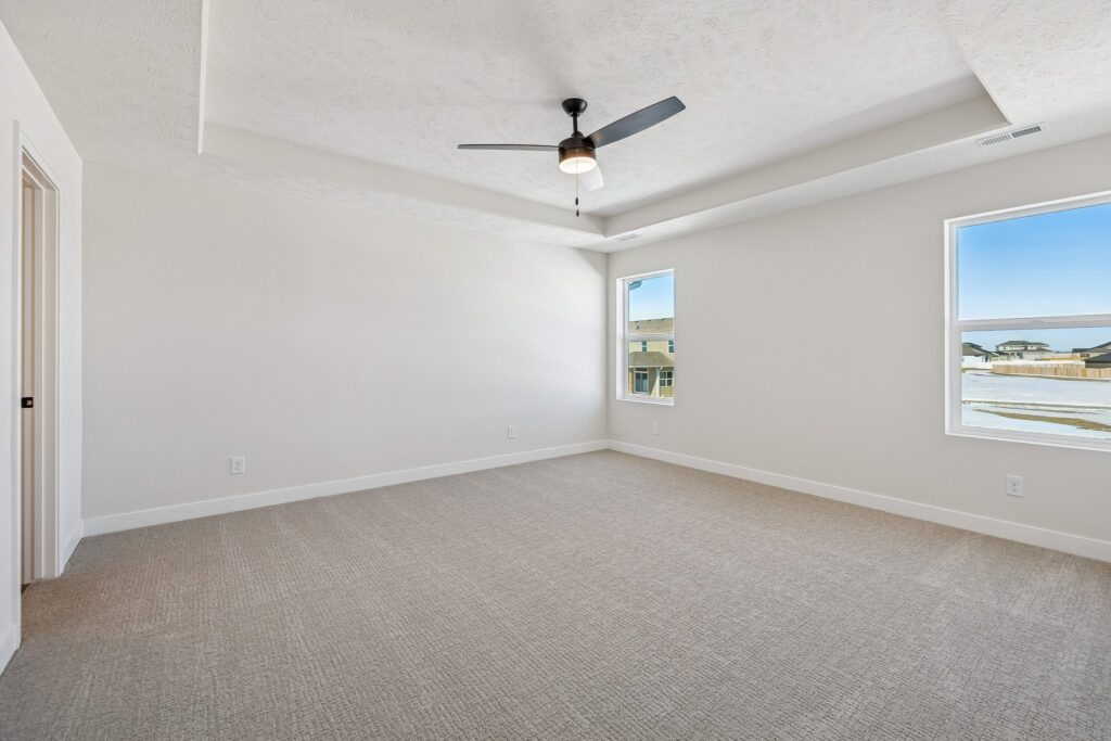 16-web-or-mls-8134 - 20808 Kansas Ave_016