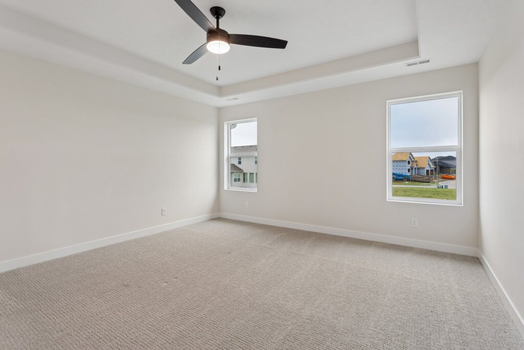17-web-or-mls-10023 - 20808 Kansas Ave_017