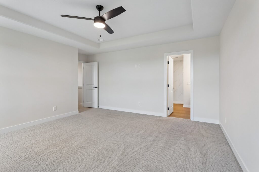 18-web-or-mls-10023 - 20808 Kansas Ave_018