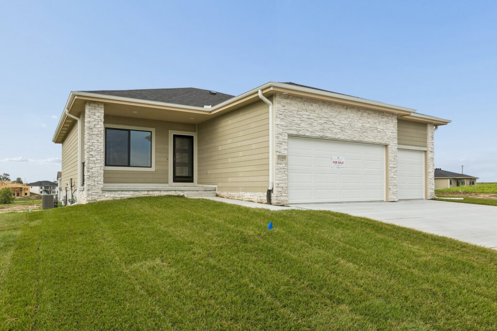2-web-or-mls-21409 Y St_002