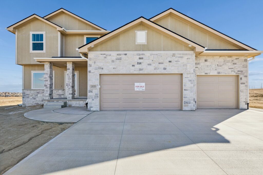 2-web-or-mls-7926 - 18055 Sycamore Dr_002