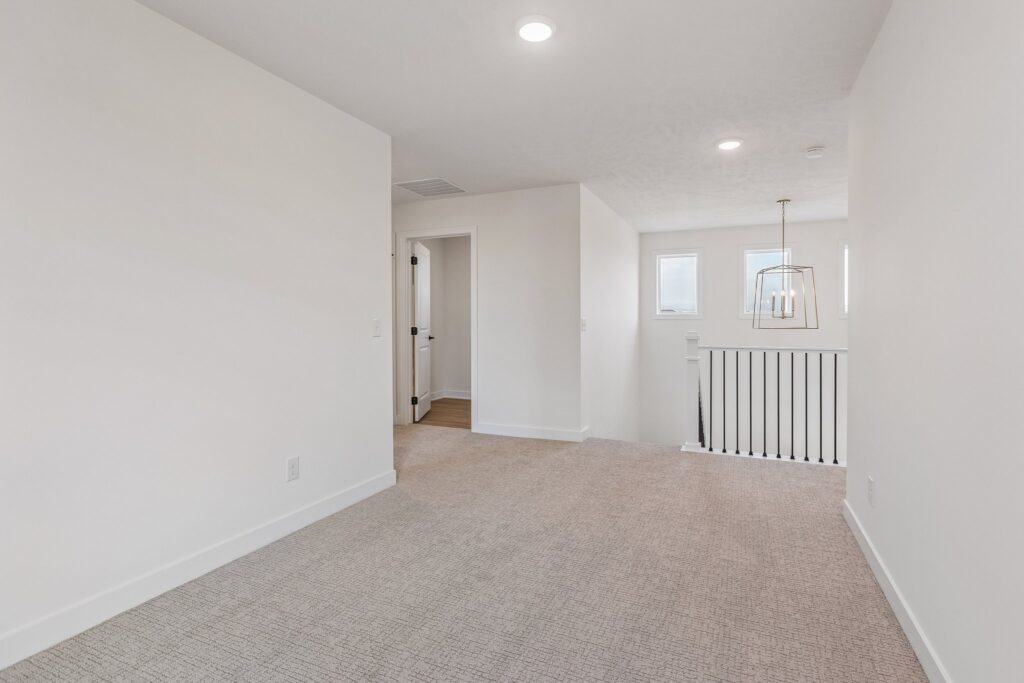 20-web-or-mls-8221 - 20819 Nebraska Ave_020