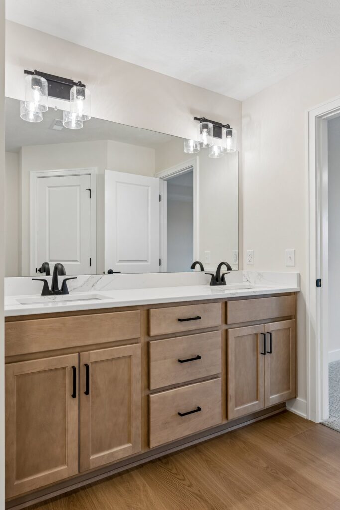 21-web-or-mls-10023 - 20808 Kansas Ave_021