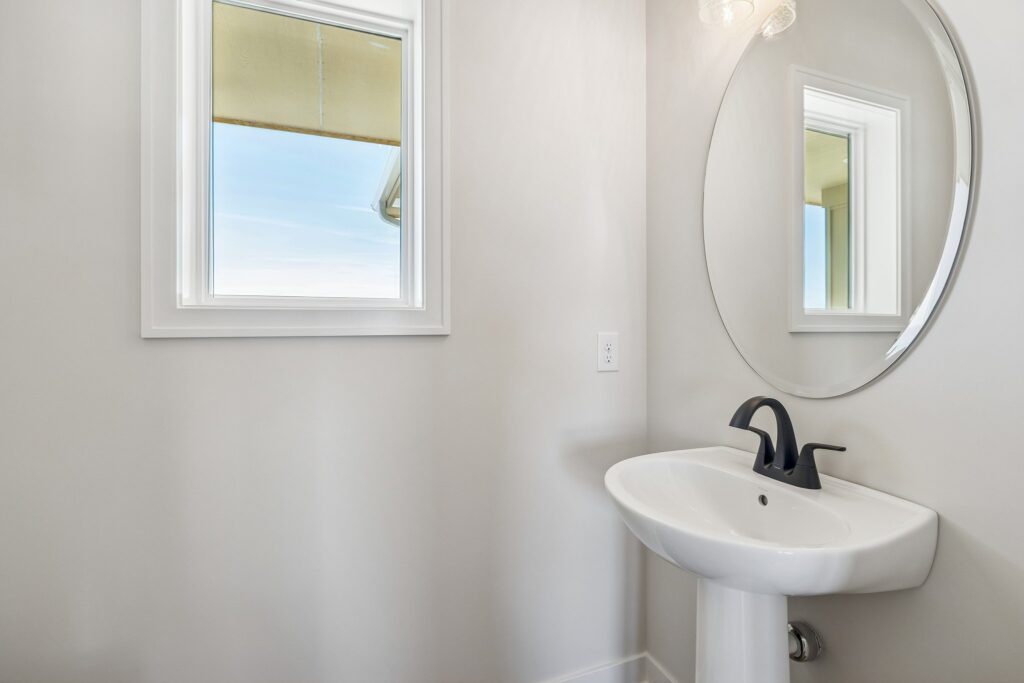 23-web-or-mls-8134 - 20808 Kansas Ave_023