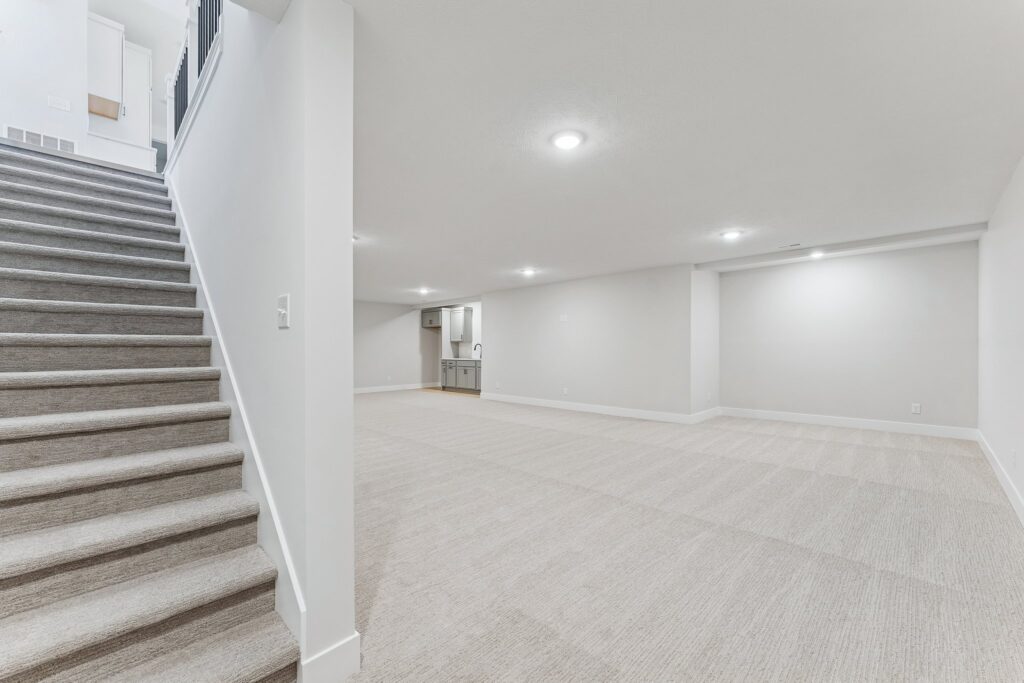 25-web-or-mls-7908 - 6307 N 209th St_026