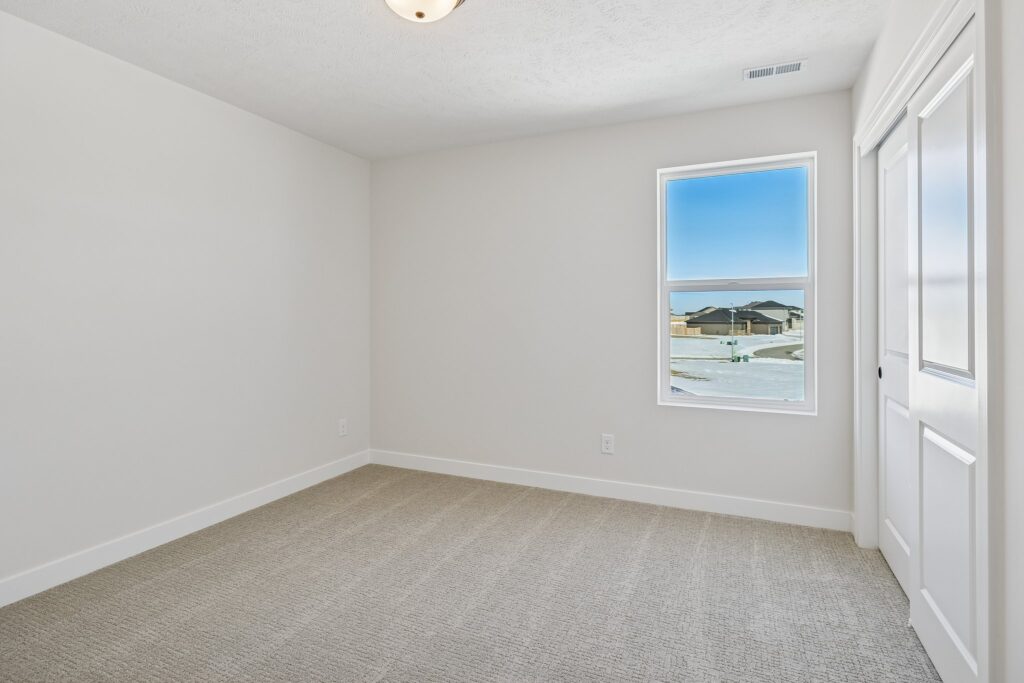 29-web-or-mls-8134 - 20808 Kansas Ave_029