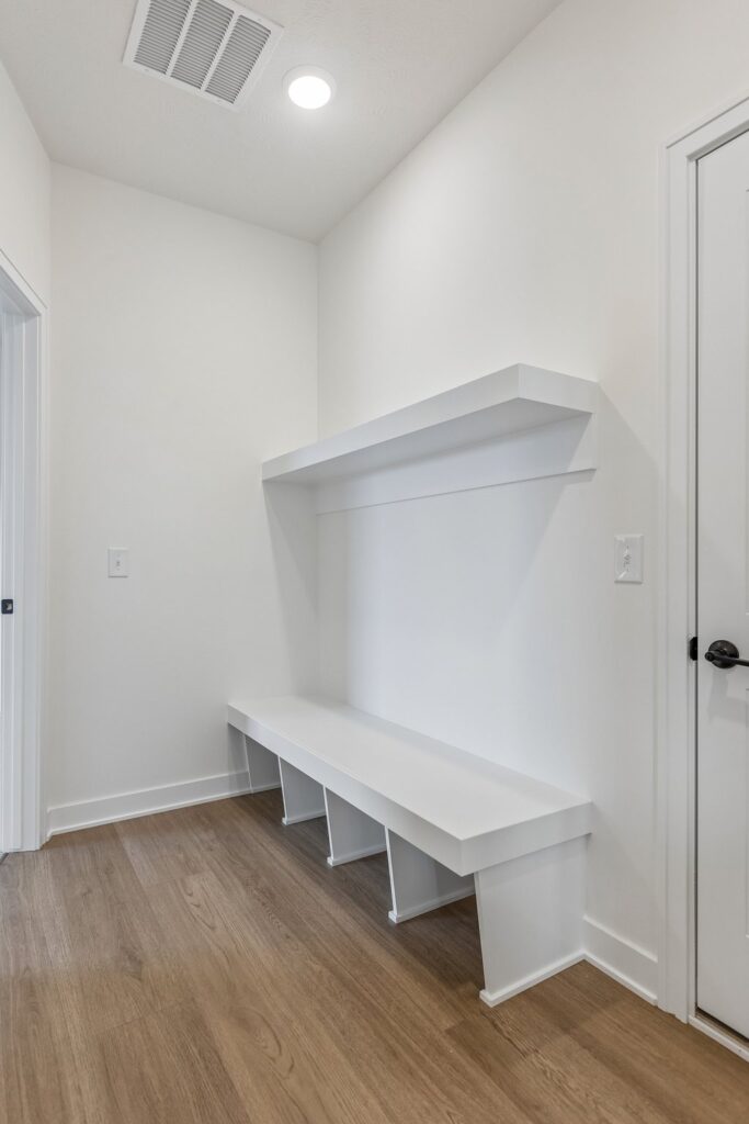 31-web-or-mls-8221 - 20819 Nebraska Ave_031