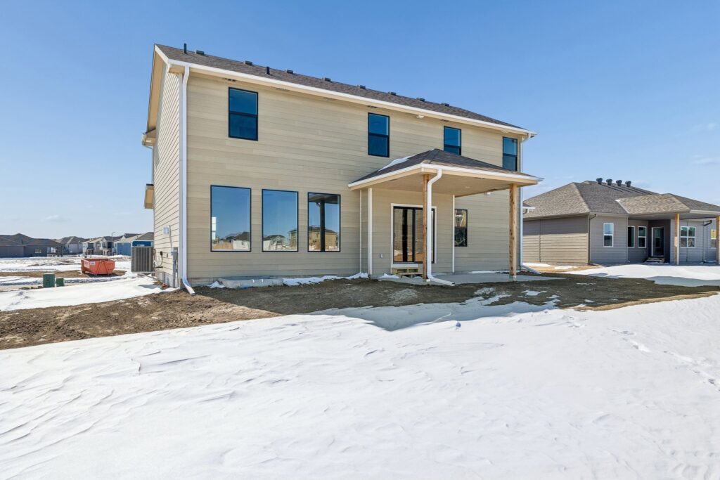 33-web-or-mls-8134 - 20808 Kansas Ave_033