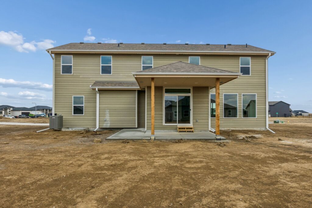 34-web-or-mls-8221 - 20819 Nebraska Ave_034