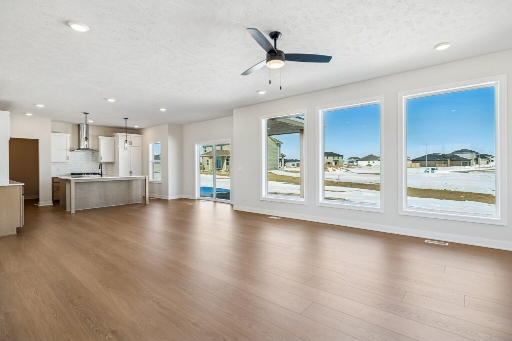 4-web-or-mls-8134 - 20808 Kansas Ave_004