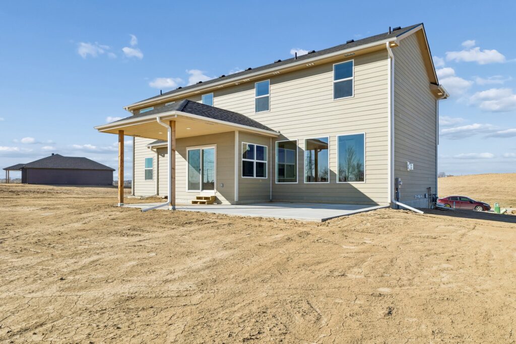 46-web-or-mls-7926 - 18055 Sycamore Dr_046