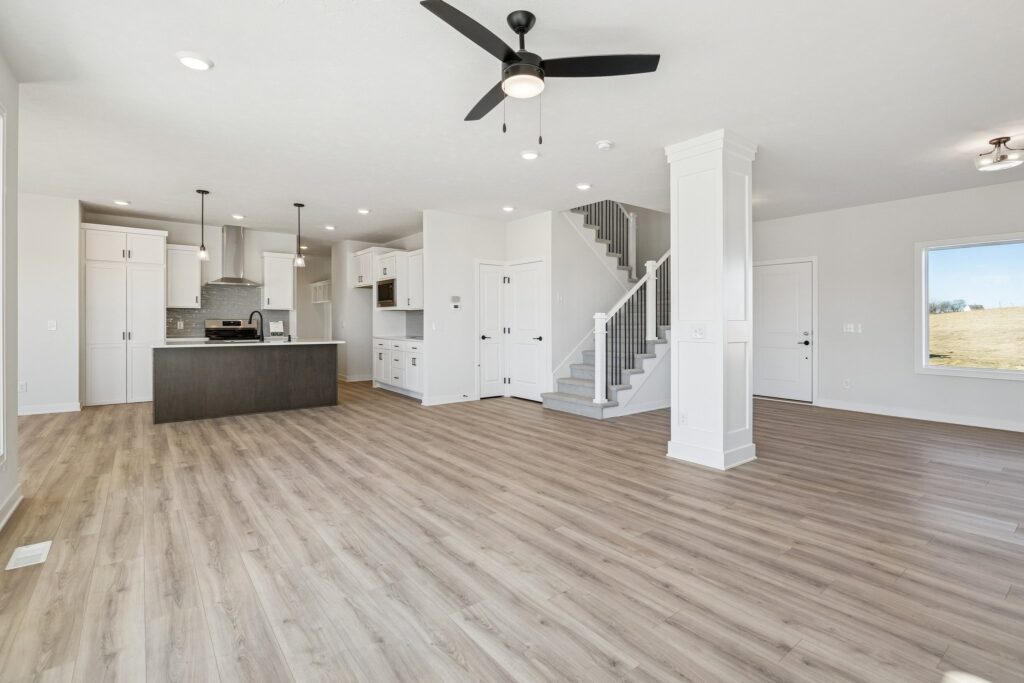 5-web-or-mls-7926 - 18055 Sycamore Dr_005