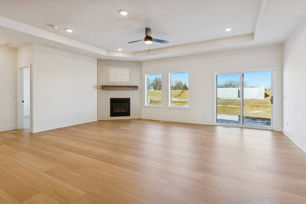 6-web-or-mls-7960 - 21428 Z St_006