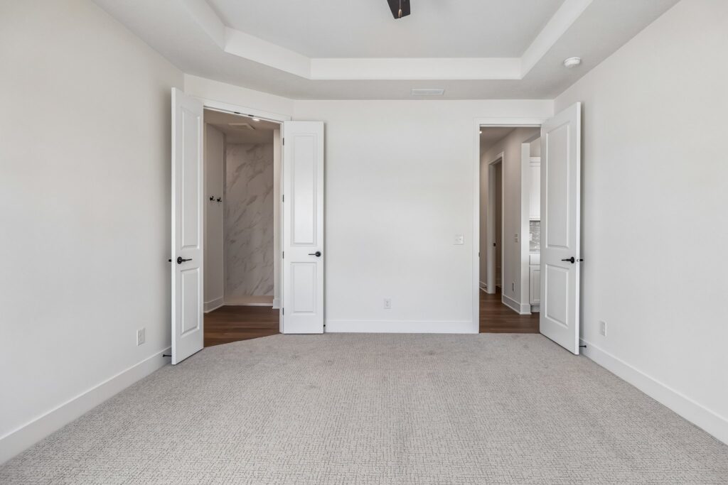 13-web-or-mls-8267 - 21417 Z Street_013
