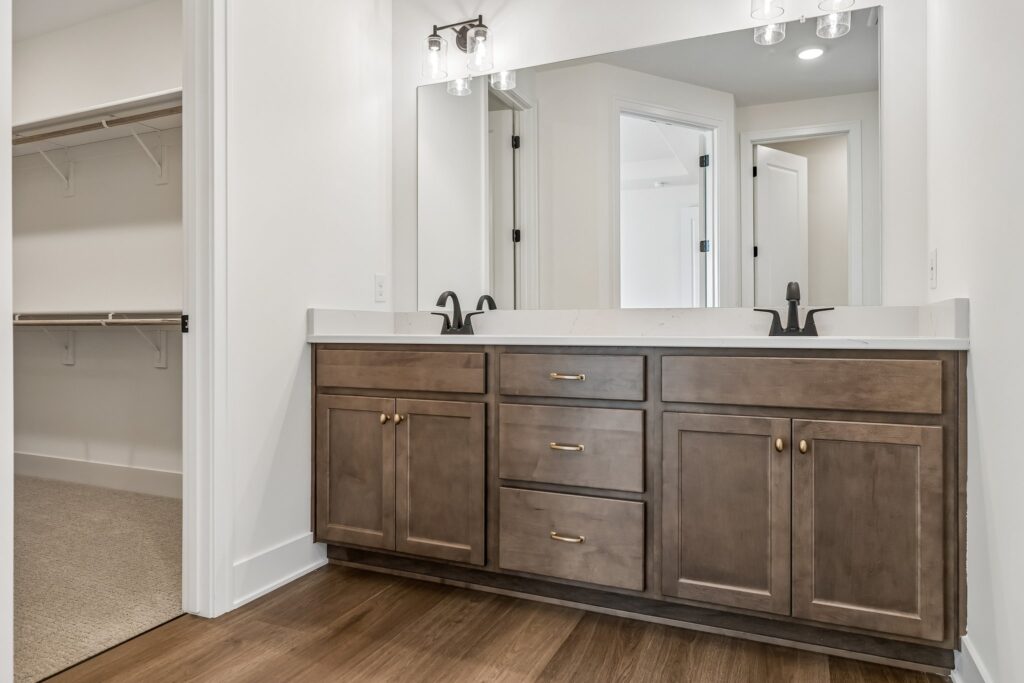 15-web-or-mls-8267 - 21417 Z Street_015