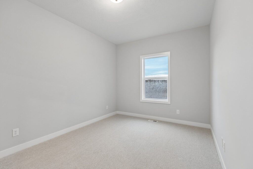 21-web-or-mls-8528 - 8614 Legacy St_021