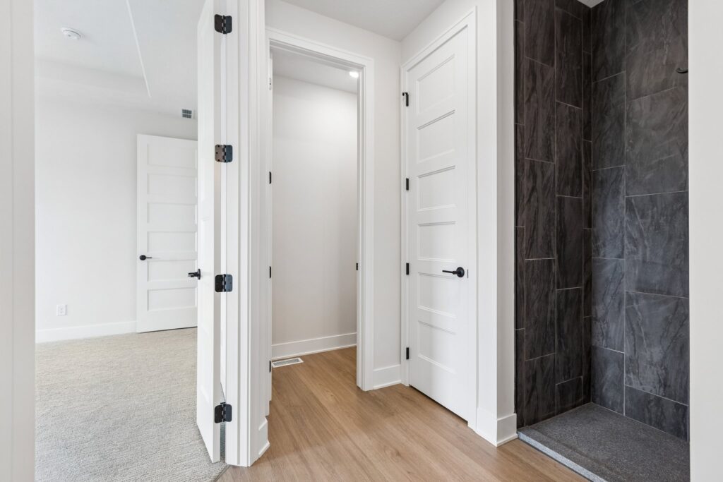 21-web-or-mls-8793 - 7805 N 167th Ave_021