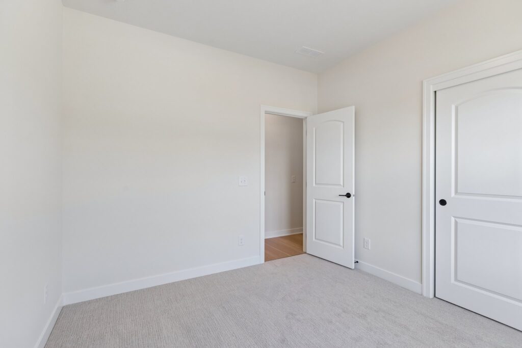 22-web-or-mls-8745 - 11306 Portage Cir_022