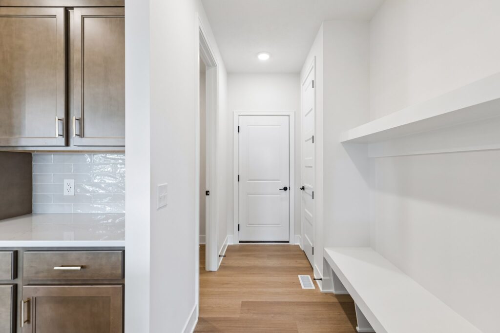 24-web-or-mls-8793 - 7805 N 167th Ave_024