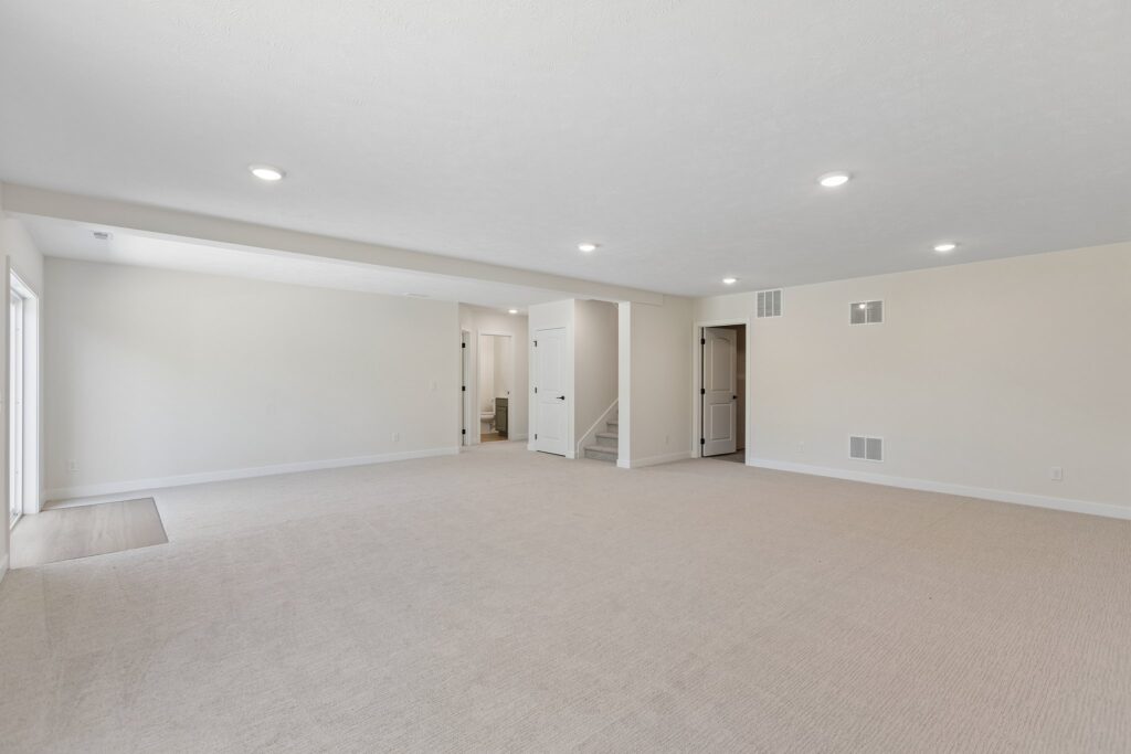 25-web-or-mls-8745 - 11306 Portage Cir_025