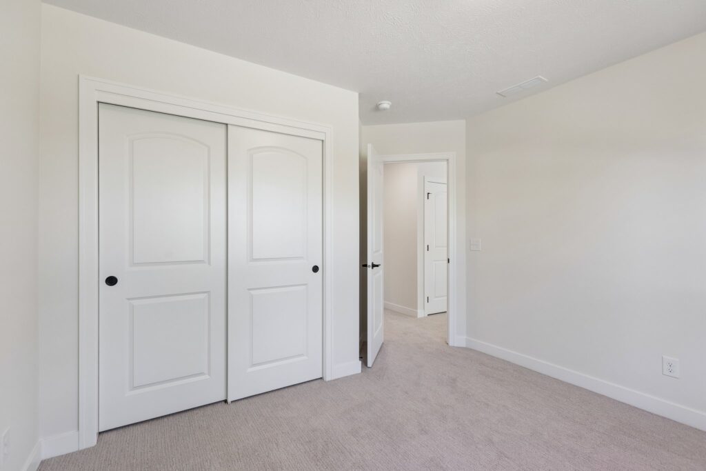 29-web-or-mls-8745 - 11306 Portage Cir_029
