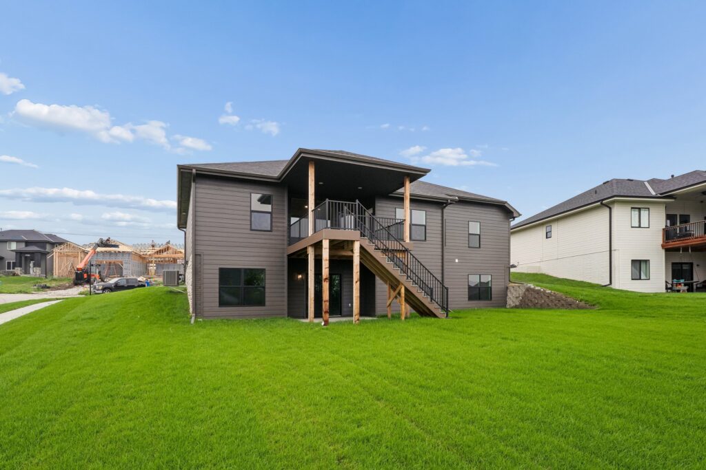 3-web-or-mls-9655 - 7805 N 167th Ave_003