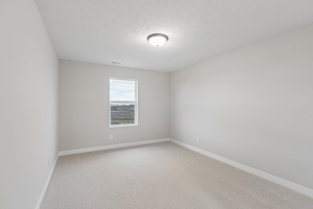 33-web-or-mls-8528 - 8614 Legacy St_033