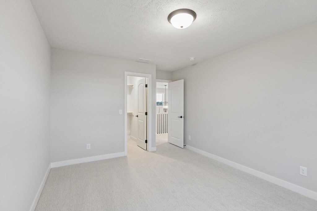 34-web-or-mls-8528 - 8614 Legacy St_034