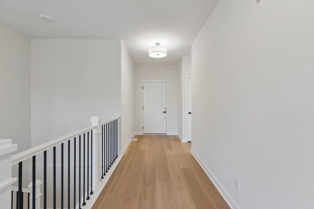 4-web-or-mls-8745 - 11306 Portage Cir_019