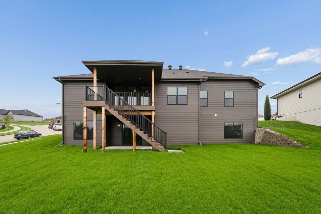 4-web-or-mls-9655 - 7805 N 167th Ave_004